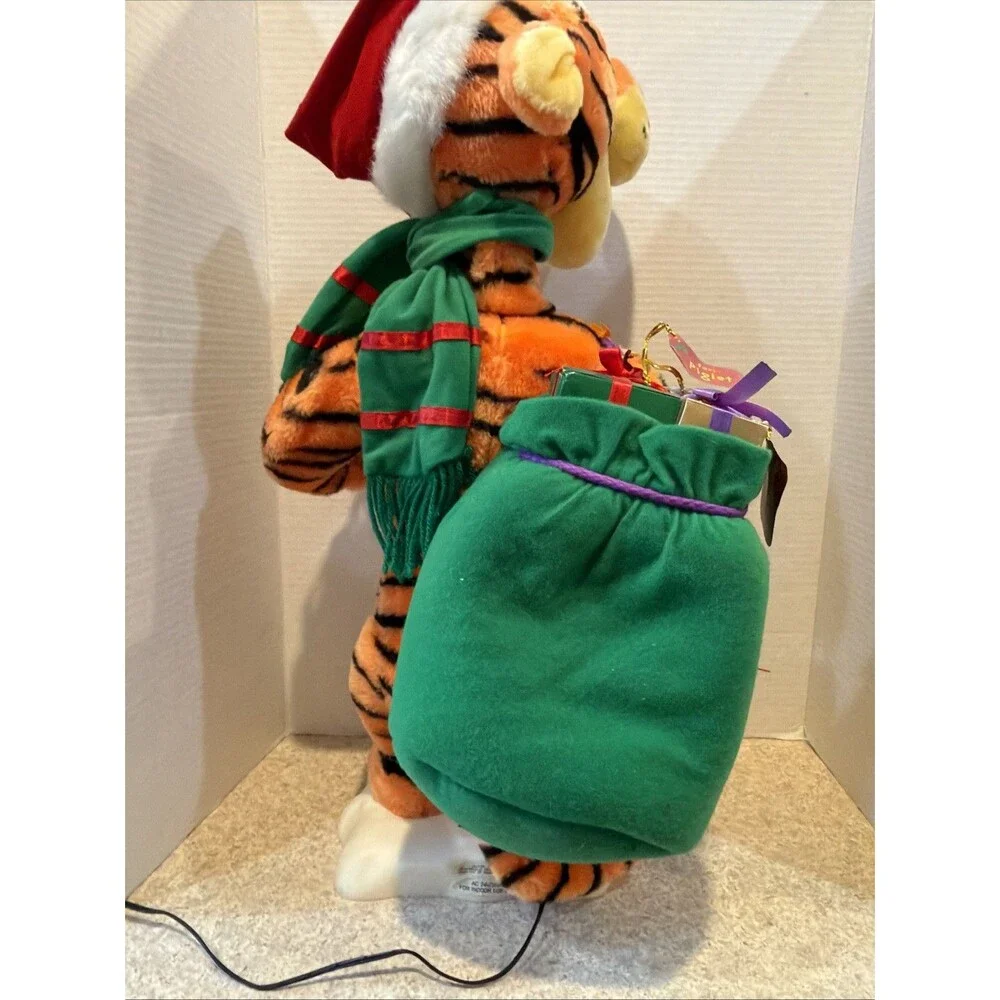 Vintage Telco Motionette Disney Tigger Christmas Figure - Light Works, Read